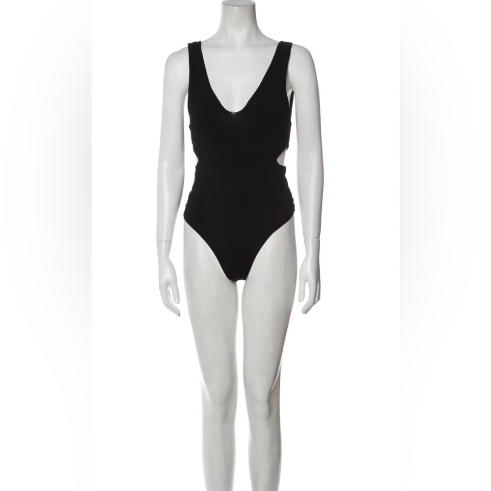 NWT Alice and Olivia bodysuit with cutouts size S brand new, black
